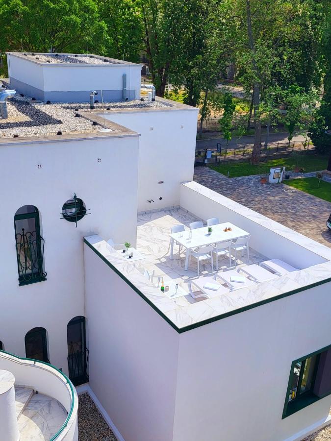 Villa Bauhaus Wellness Apart-Hotel Siófok Exteriér fotografie