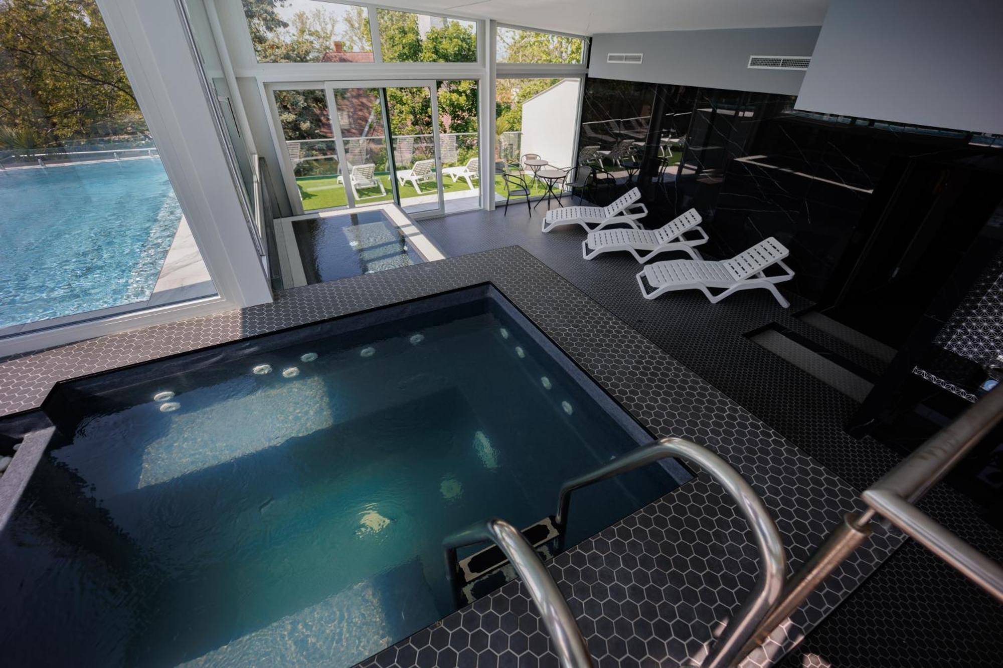Villa Bauhaus Wellness Apart-Hotel Siófok Exteriér fotografie
